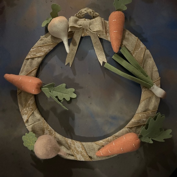 Rustic Felt Vegetable Wreath for Easter - Picture 1 of 1